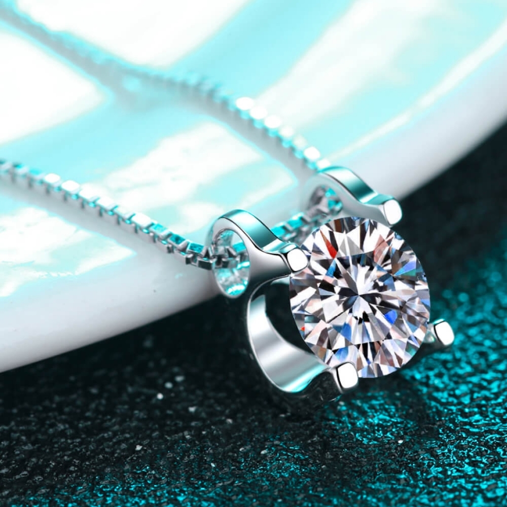 1 Carat Moissanite Necklace - Picture 2 of 5